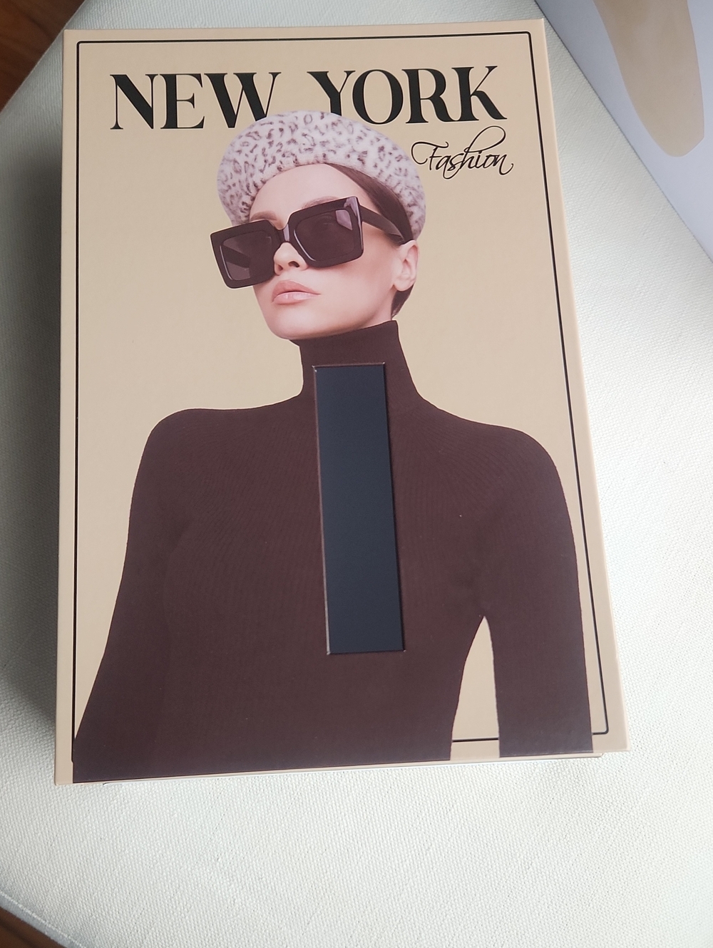 Glam Tissue Box Holder